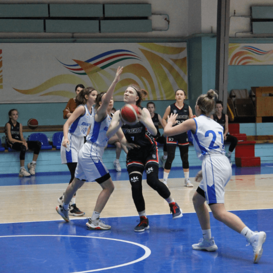 Межрегиональные соревнования по баскетболу среди девушек до 16 лет // Новосибирск 2024